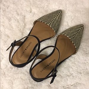 Lucky Brand Flat